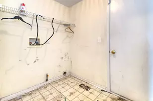 16432 Club Ct, Crest Hill, IL 60403 - Photo 9