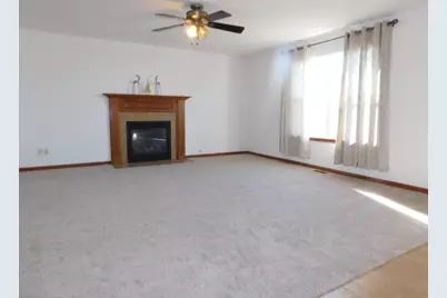 538 Scotts Army Trail, Belvidere, IL 61008 - Photo 5