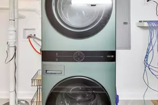 832 N Delphia Ave, Park Ridge, IL 60068 - Photo 23