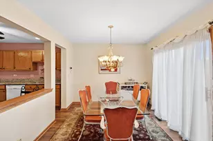 18 Peach Tree Ct, Algonquin, IL 60102 - Photo 7