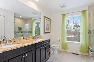 2803 Hidden Valley Ct, Carpentersville, IL 60110 - Photo 15