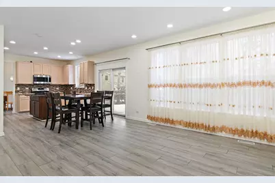 2803 Hidden Valley Court, Carpentersville, IL 60110 - Photo 11