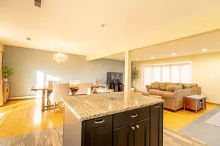 1436 Greenview Ct, Schaumburg, IL 60193 - Photo 5