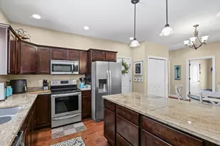 207 E School St, Royal, IL 61871 - Photo 15