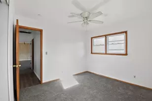 127 S Scottswood Dr, Urbana, IL 61802 - Photo 13