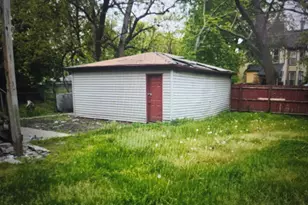 7225 S Princeton Ave, Chicago, IL 60621 - Photo 3