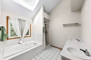 1344 Cantigny Ct, Naperville, IL 60565 - Photo 29