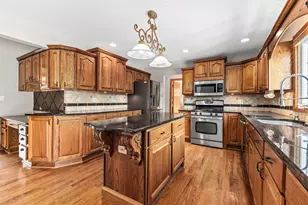 1344 Cantigny Ct, Naperville, IL 60565 - Photo 3