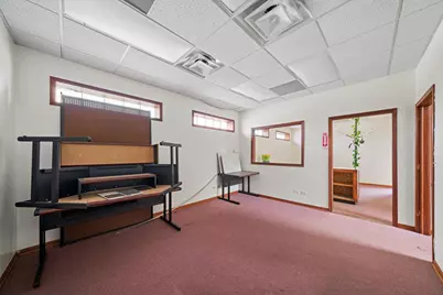 591 Burnham Avenue, Calumet City, IL 60409 - Photo 11
