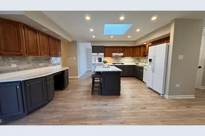 253 E 165th Street, South Holland, IL 60473 - Photo 11