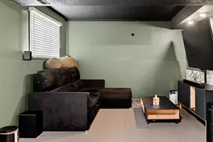 36W422 River Grange Rd, Saint Charles, IL 60175 - Photo 21