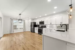 426 E Newton St, Mansfield, IL 61854 - Photo 13