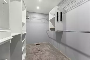 426 E Newton St, Mansfield, IL 61854 - Photo 17