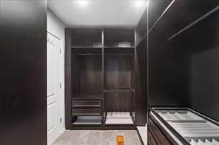 335 Shadow Bend Dr, Wheeling, IL 60090 - Photo 11