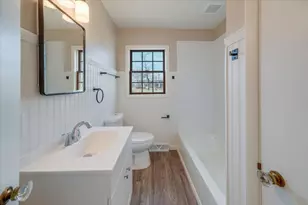 306 E Cedar St, Leroy, IL 61752 - Photo 15