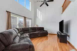 1544 Suncrest Ln, Bolingbrook, IL 60490 - Photo 9