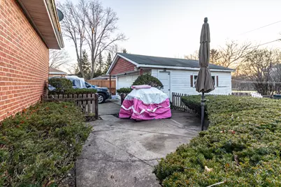 1054 Broadmoor Place, Deerfield, IL 60015 - Photo 17