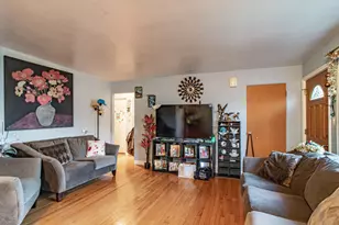 1054 Broadmoor Pl, Deerfield, IL 60015 - Photo 3