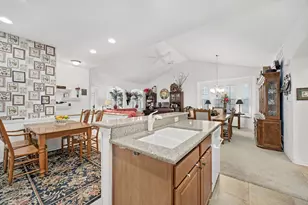 1193 Heathrow Ln, Aurora, IL 60502 - Photo 13