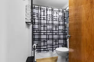 3010 10th St, Rockford, IL 61109 - Photo 7