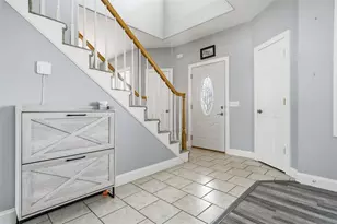 9821 Gabriel Dr, Bloomington, IL 61705 - Photo 9