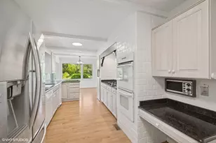 1770 Overland Trail, Deerfield, IL 60015 - Photo 9