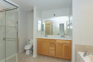 720 Thornbury Rd, Bartlett, IL 60103 - Photo 11