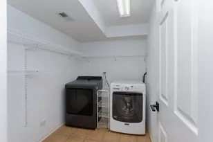 720 Thornbury Rd, Bartlett, IL 60103 - Photo 15