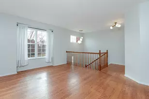 720 Thornbury Rd, Bartlett, IL 60103 - Photo 3