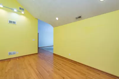 [Address not provided], Zion, IL 60099 - Photo 7