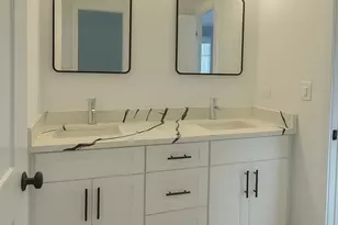 740 E 155th St, Phoenix, IL 60426 - Photo 15