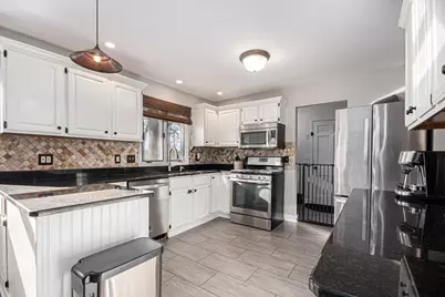 4609 Valerie Drive, Crystal Lake, IL 60014 - Photo 7