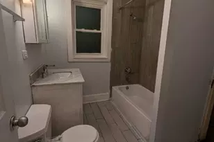 7842 S Bennett Ave, Chicago, IL 60649 - Photo 5