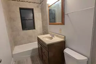 7842 S Bennett Ave, Chicago, IL 60649 - Photo 7