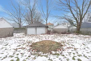 922 Tappan St, Woodstock, IL 60098 - Photo 3
