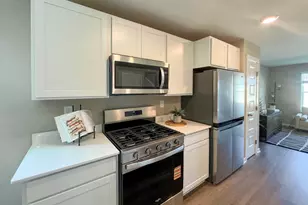 2326 Noble Ln, Yorkville, IL 60560 - Photo 7