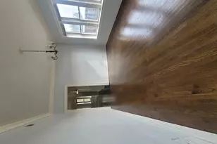 7842 S Bennett Ave, Chicago, IL 60649 - Photo 9