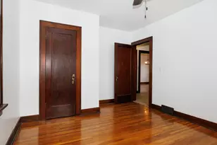 611 E Olive St, Bloomington, IL 61701 - Photo 25