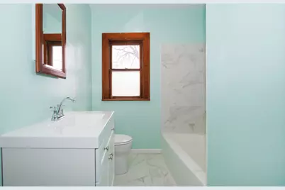 611 E Olive Street, Bloomington, IL 61701 - Photo 19