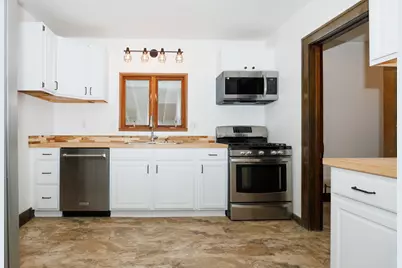 611 E Olive Street, Bloomington, IL 61701 - Photo 15