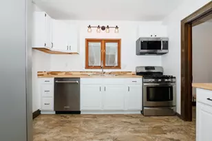 611 E Olive St, Bloomington, IL 61701 - Photo 15