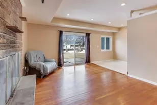 2907 Gregg Dr, McHenry, IL 60050 - Photo 3