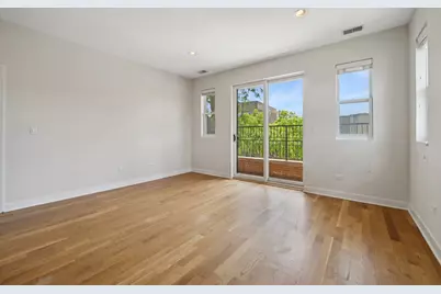 1952 W Erie Street #3W, Chicago, IL 60622 - Photo 3