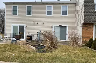 1674 Shamrock Ct, Aurora, IL 60505 - Photo 15