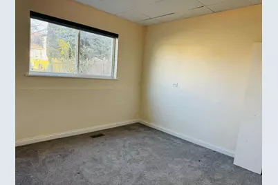 425 Claire Avenue, Romeoville, IL 60446 - Photo 17