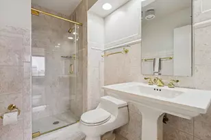 155 N Harbor Dr, Chicago, IL 60601 - Photo 11