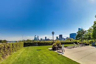 155 N Harbor Dr, Chicago, IL 60601 - Photo 17