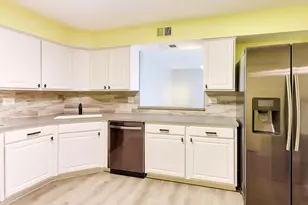 1025 S Fernandez Ave, Arlington Heights, IL 60005 - Photo 13