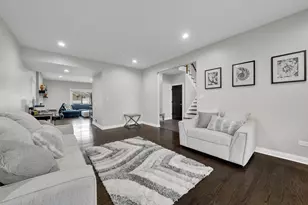 4823 W 106th St, Oak Lawn, IL 60453 - Photo 9