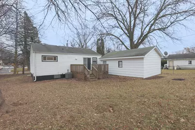 2820 N Elmwood Avenue, Waukegan, IL 60087 - Photo 3